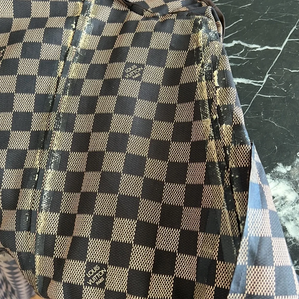 Original Louis Vuitton rain coat - Picture 13 of 14